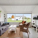 Сasa de vacaciones Cozy Coastal Retreat On The