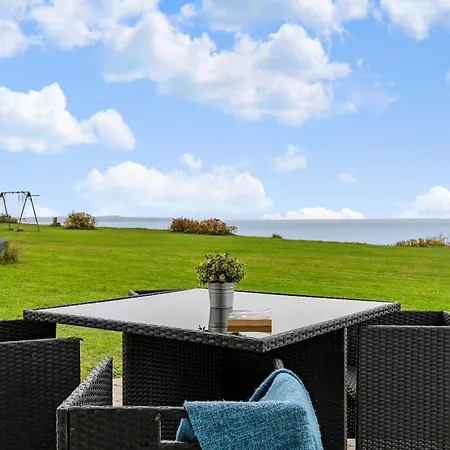 Сasa de vacaciones Cozy Coastal Retreat On The Brenderup
